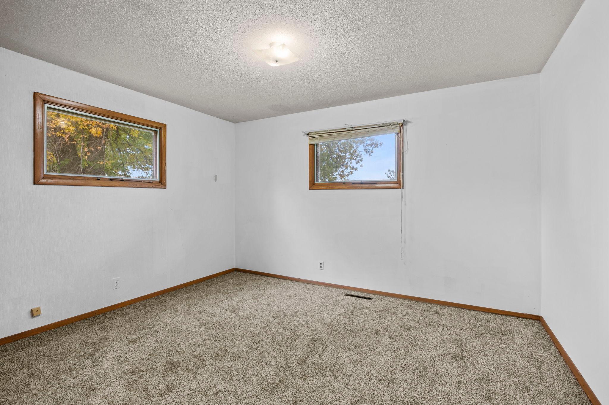 90 10th Street Se Property Photo 17