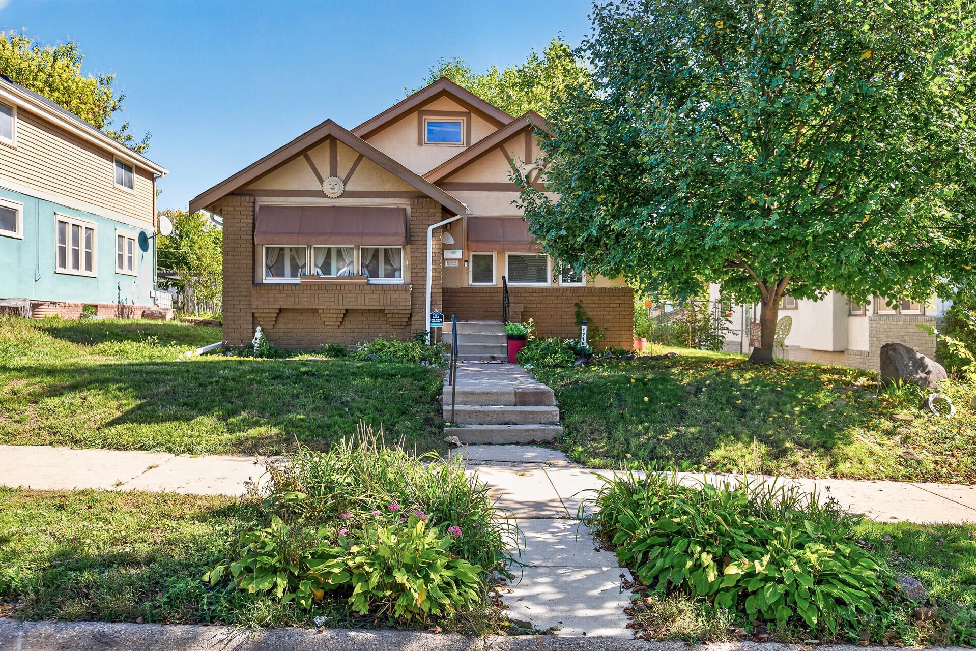 1718 Vincent Avenue N Property Photo 1