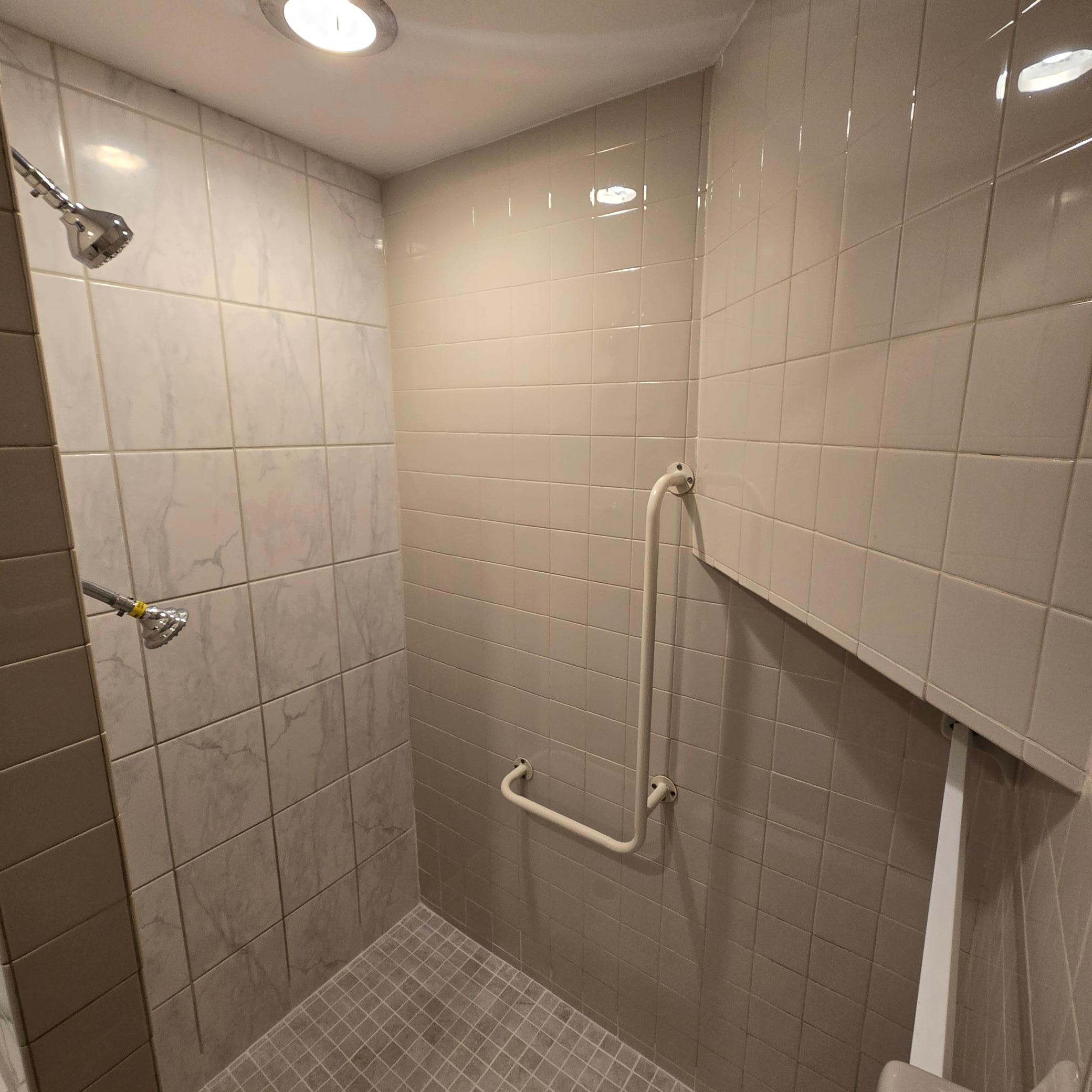 2102 Lyndale Avenue N Property Photo 9