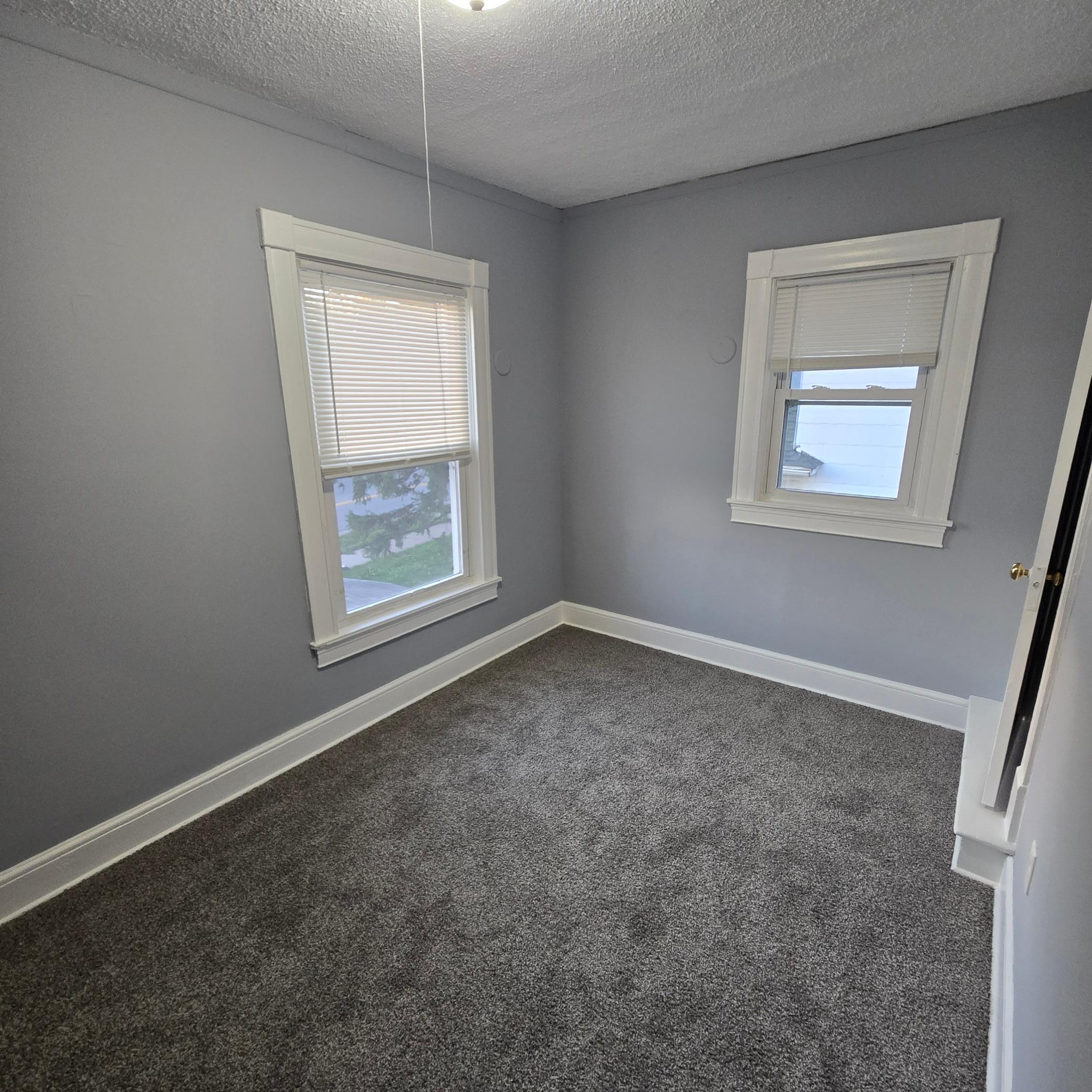 2102 Lyndale Avenue N Property Photo 11