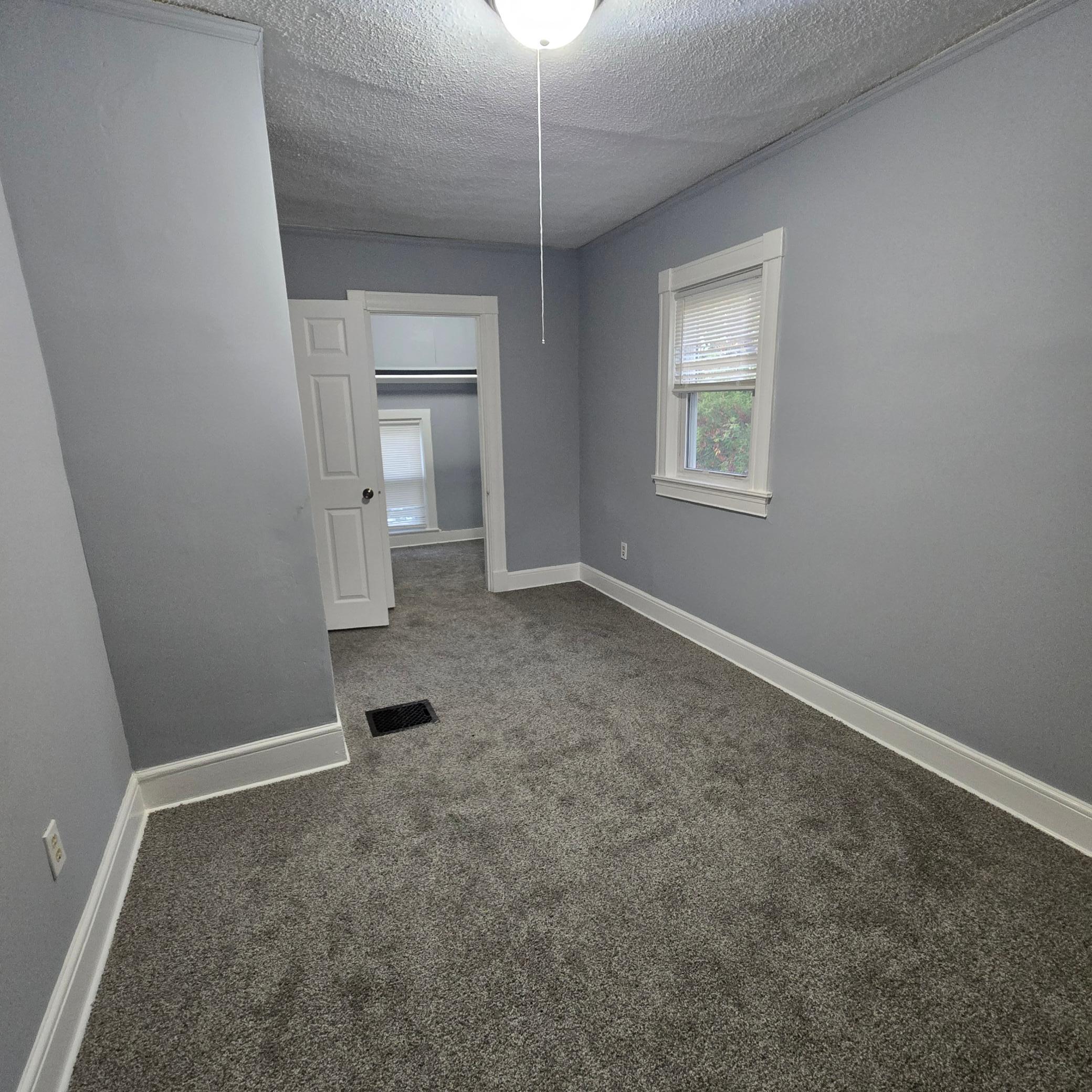 2102 Lyndale Avenue N Property Photo 14
