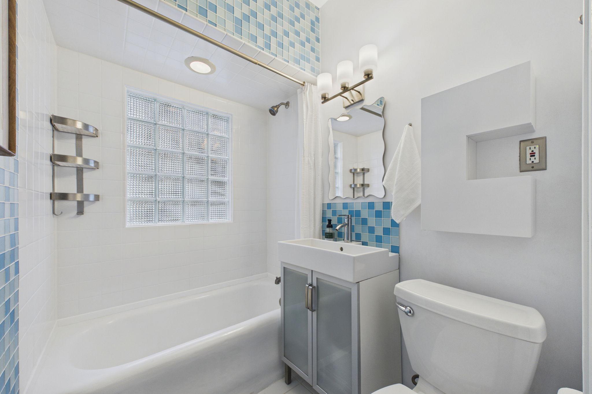 5115 Bloomington Avenue Property Photo 11