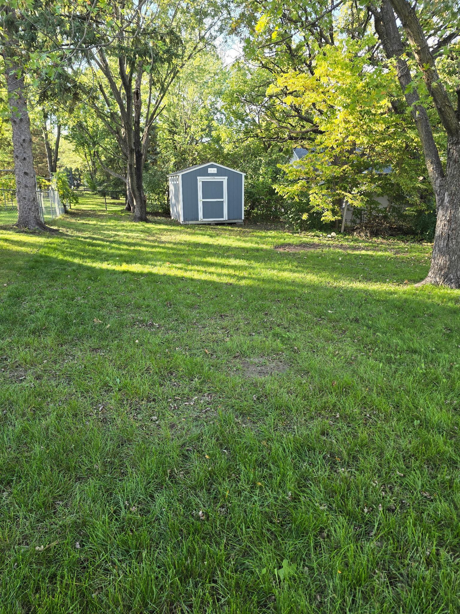 718 E River Street Property Photo 49