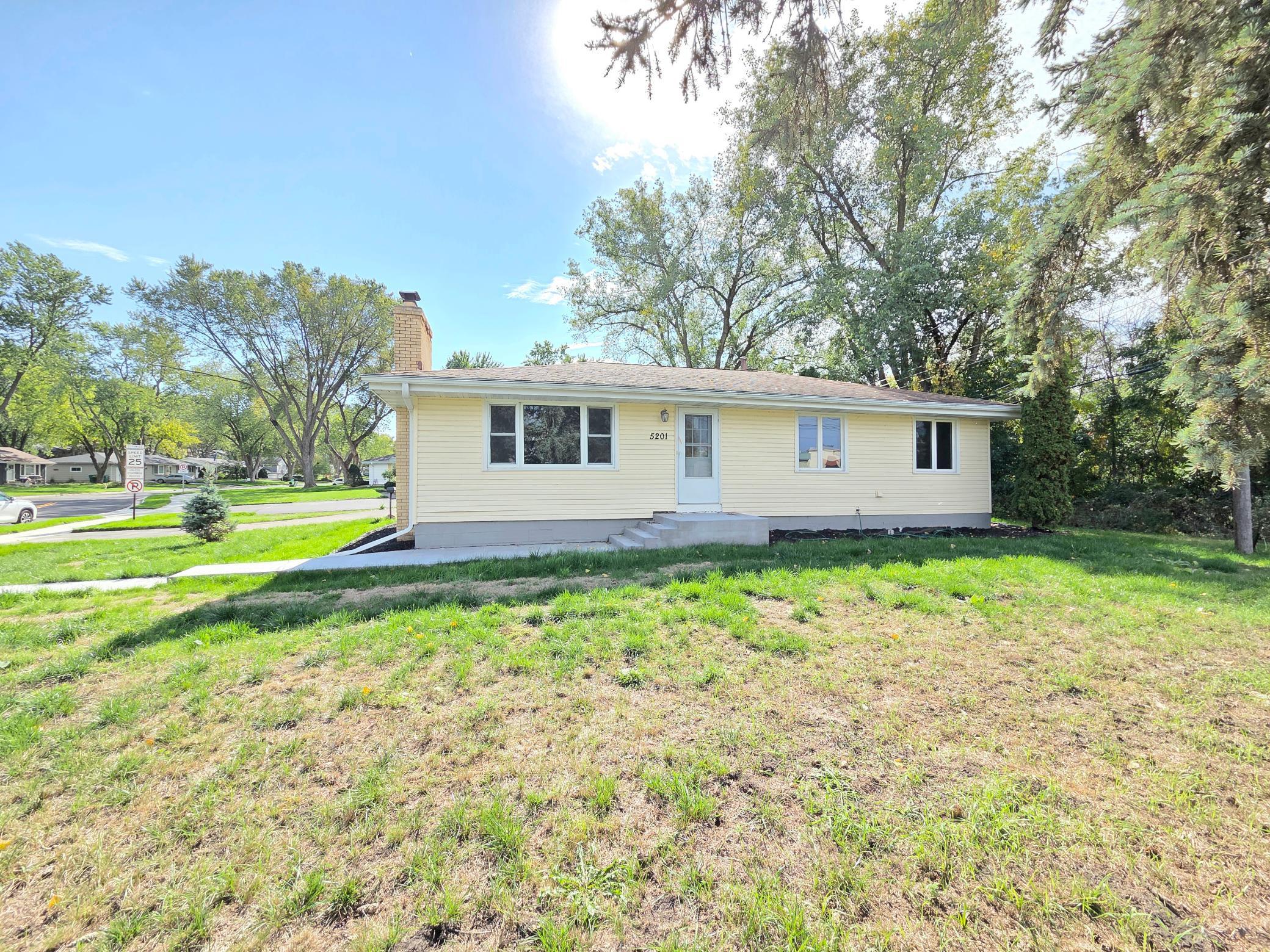 5201 W 84th Street Property Photo 1