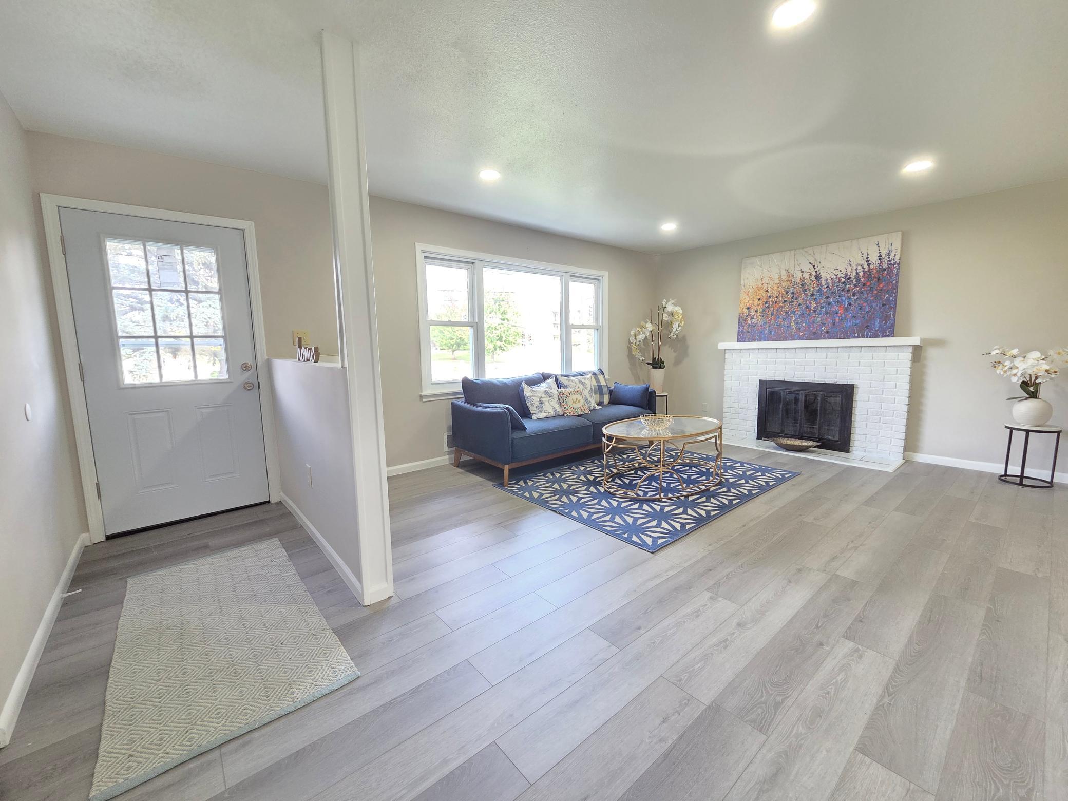 5201 W 84th Street Property Photo 3