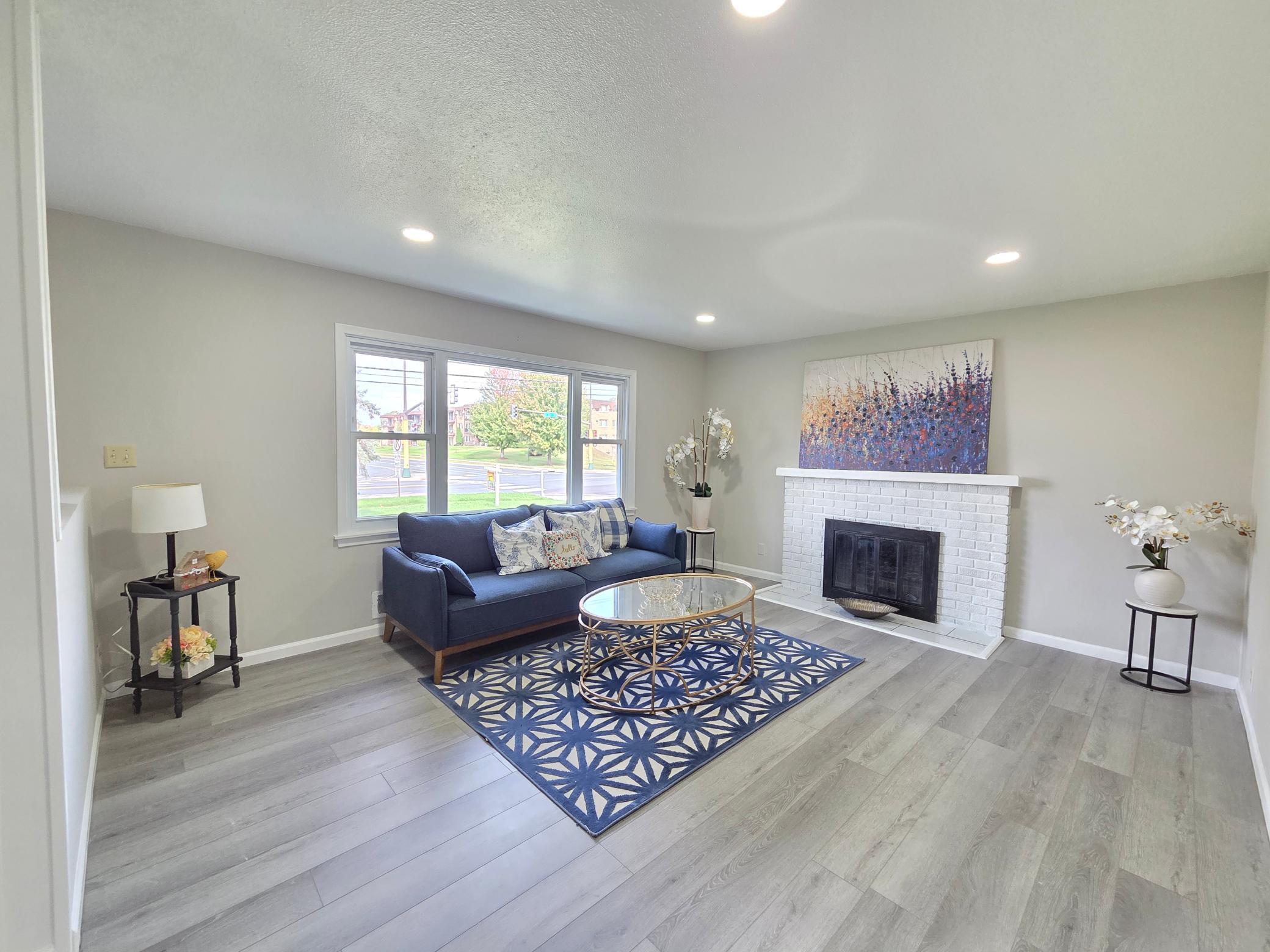 5201 W 84th Street Property Photo 4