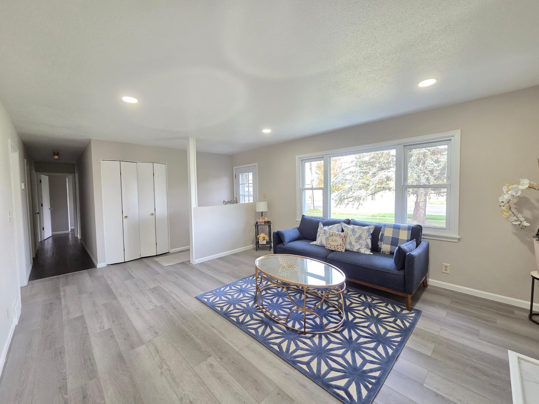 5201 W 84th Street Property Photo 5