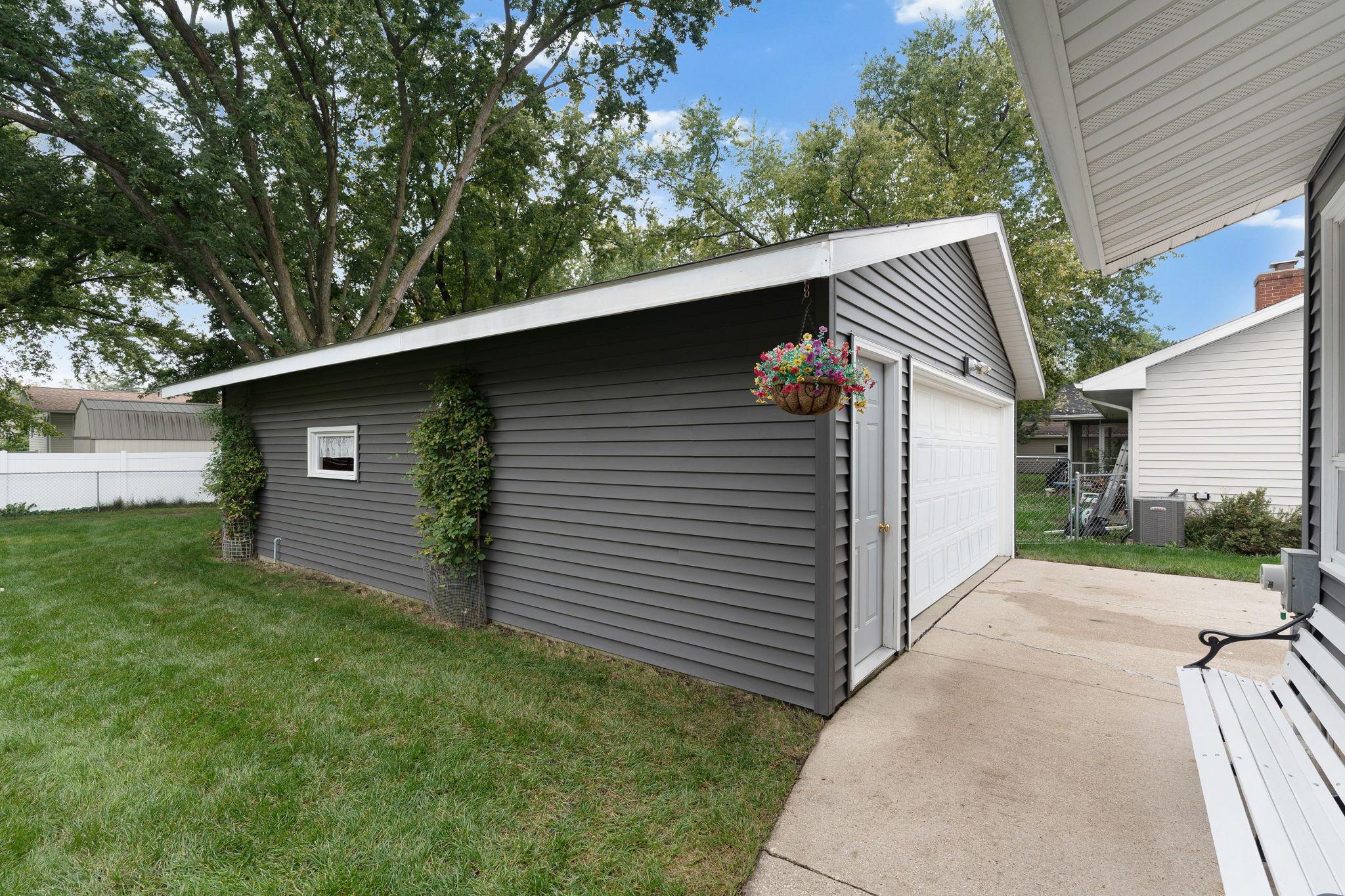 303 15th Avenue Sw Property Photo 5