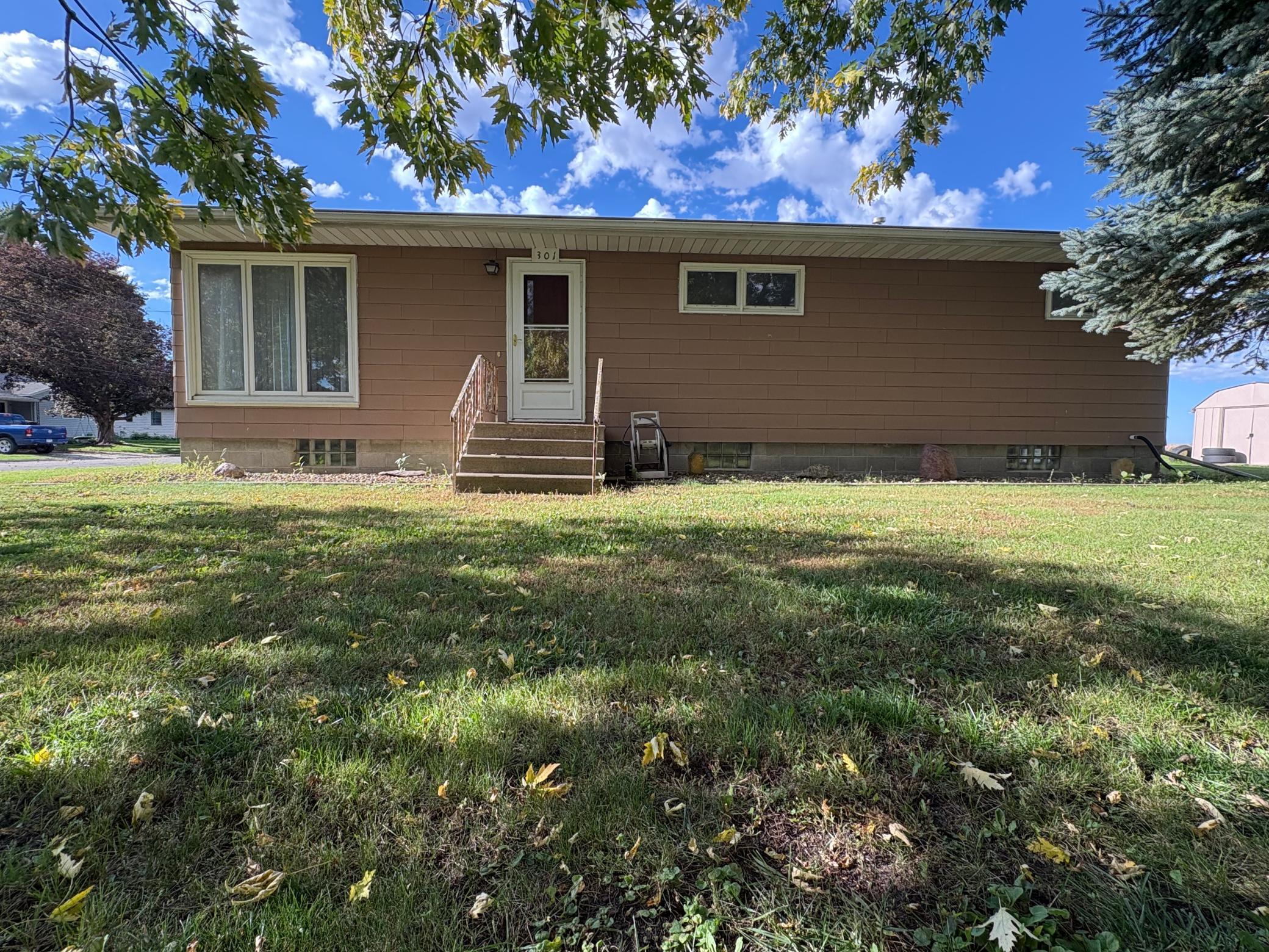 301 Washington Avenue Property Photo 1