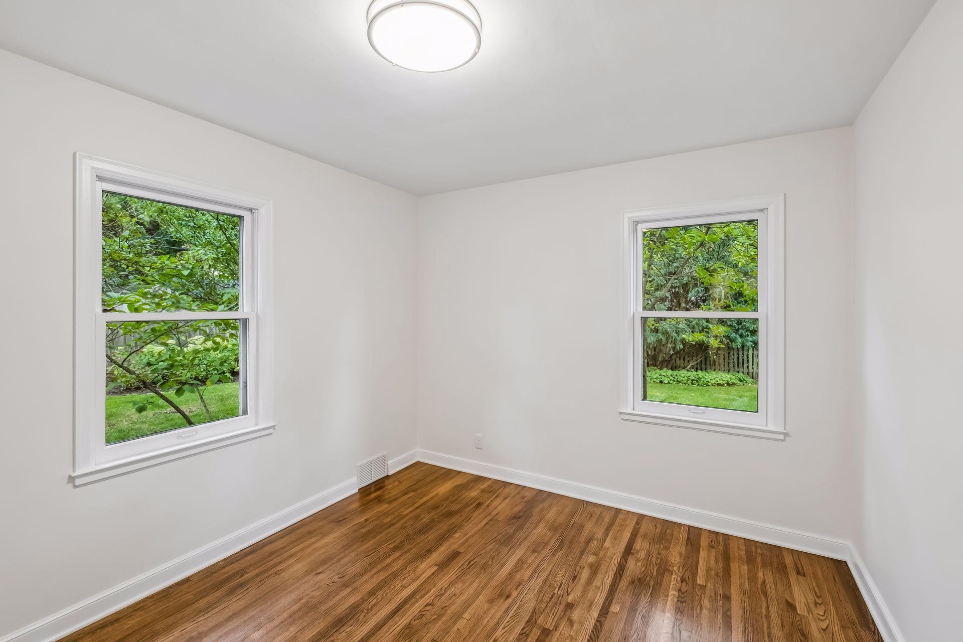 3525 The Mall Property Photo 27