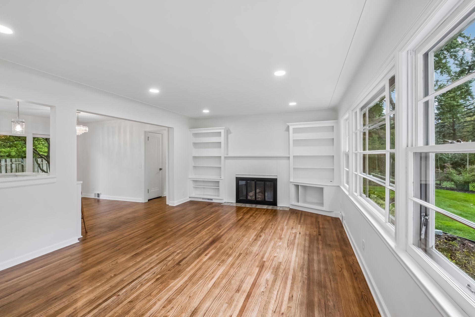 3525 The Mall Property Photo 45