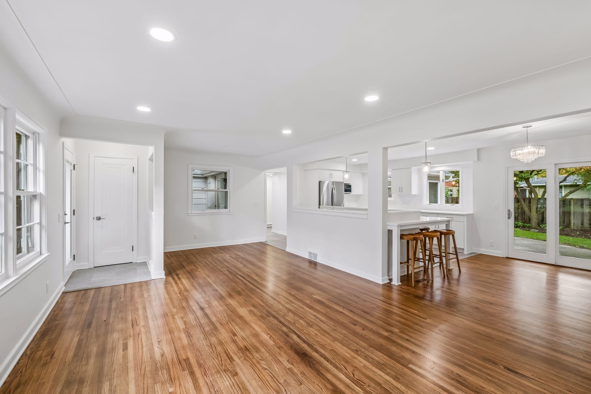 3525 The Mall Property Photo 46