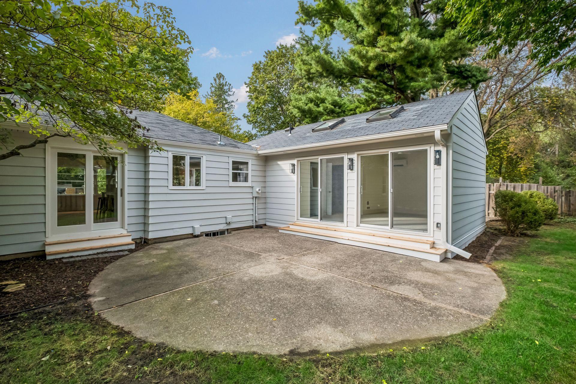 3525 The Mall Property Photo 58