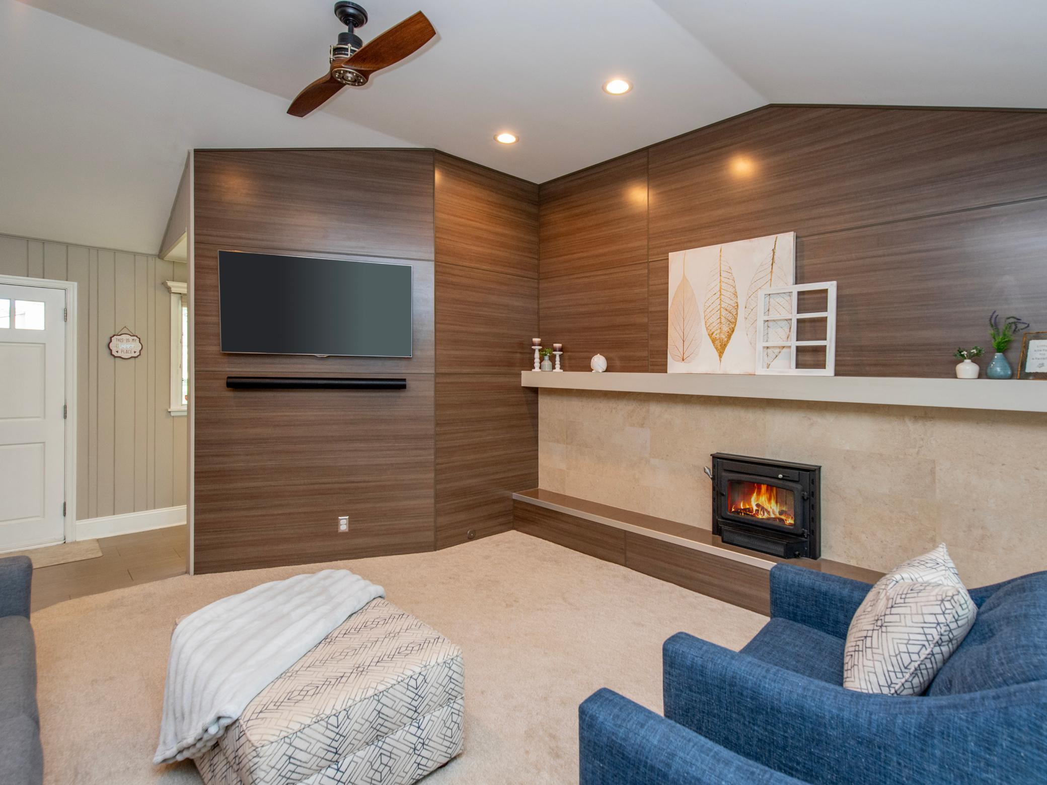 1492 Red Cedar Road Property Photo 3