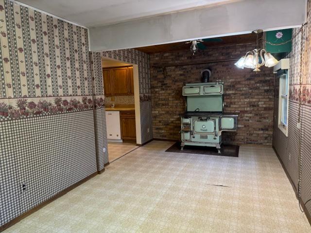 9801 Wildwood Road Ne Property Photo 9