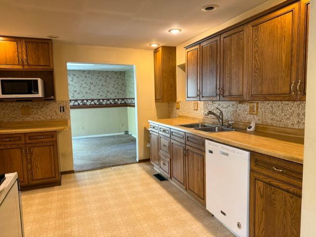 9801 Wildwood Road Ne Property Photo 11