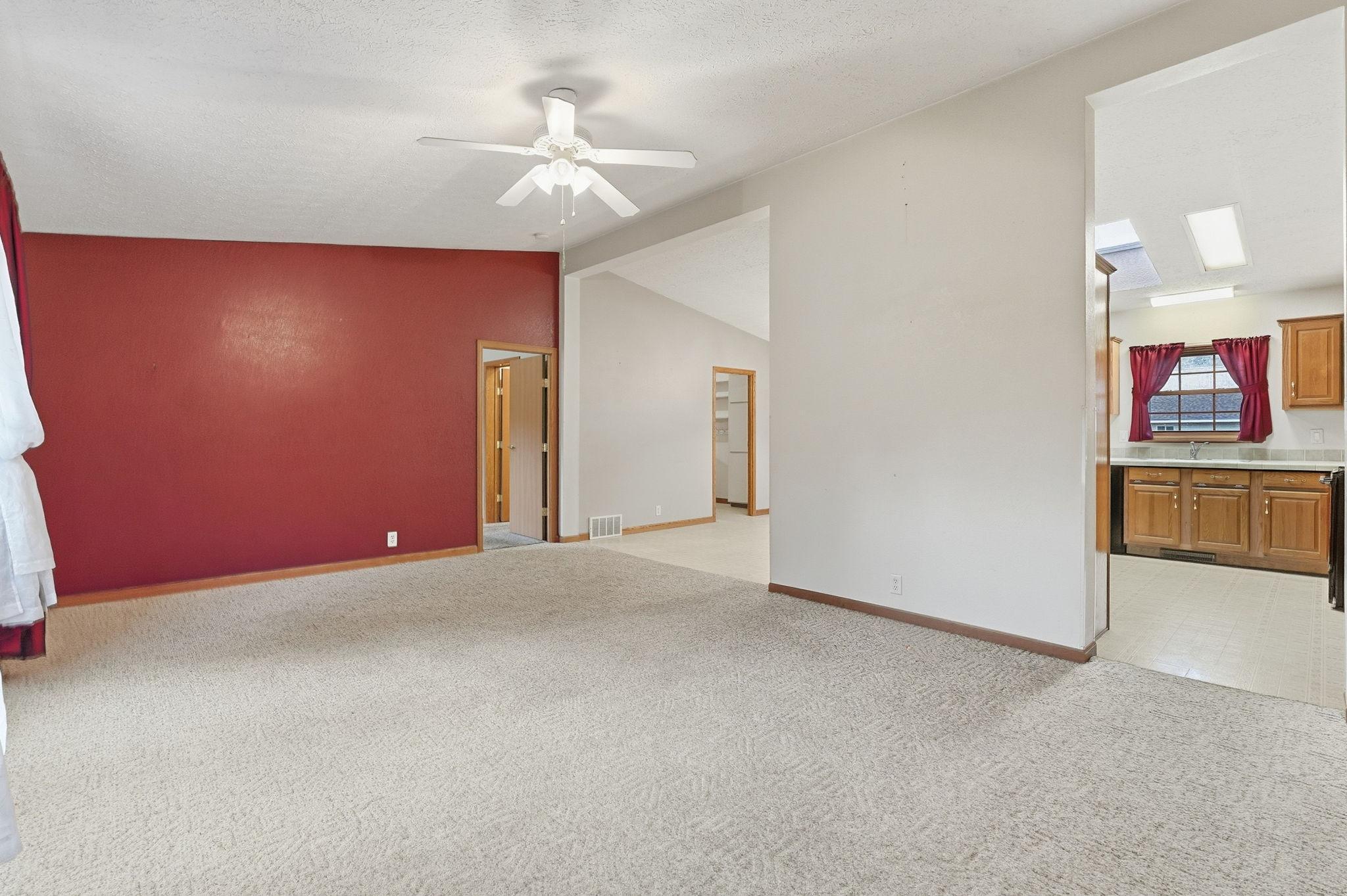 1027 Prairie Circle Property Photo 11