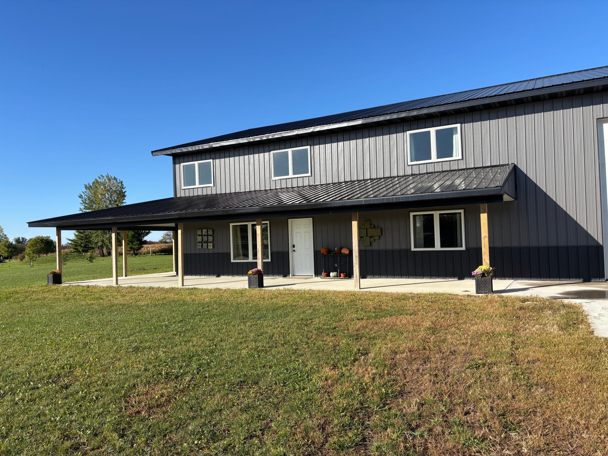 1342 Calvary Road Se Property Photo 1