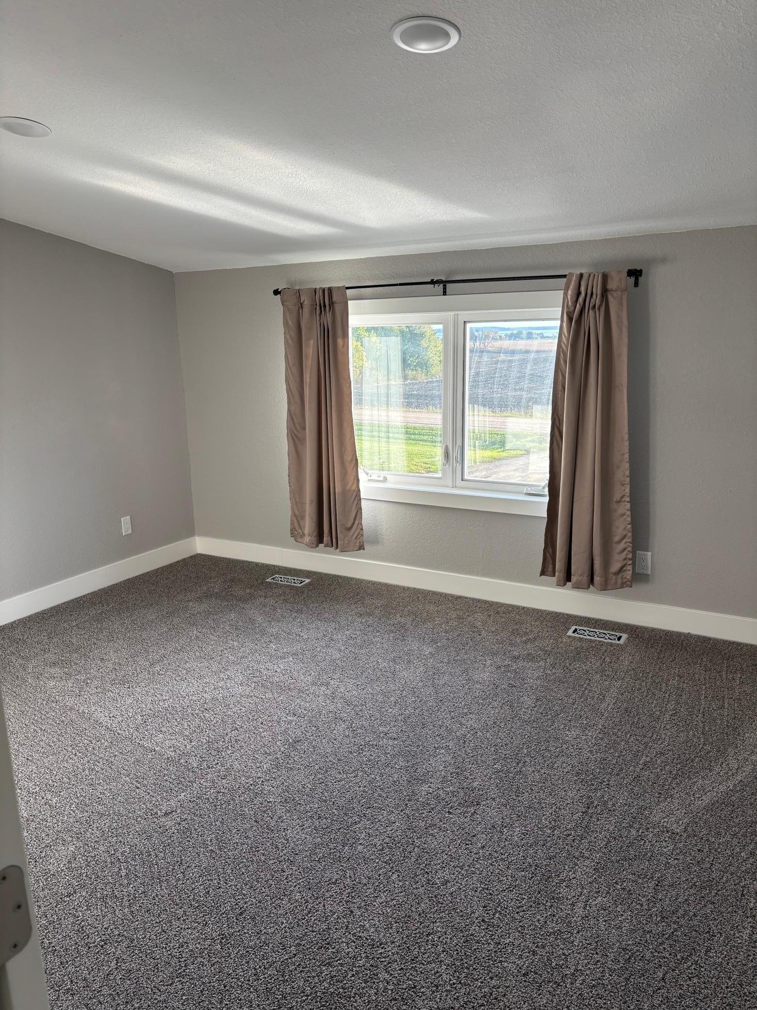 1342 Calvary Road Se Property Photo 17