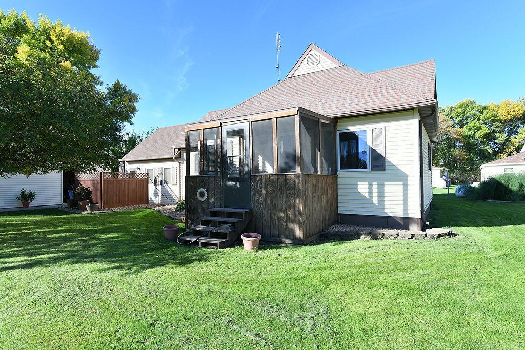 309 1st Avenue E Property Photo 1