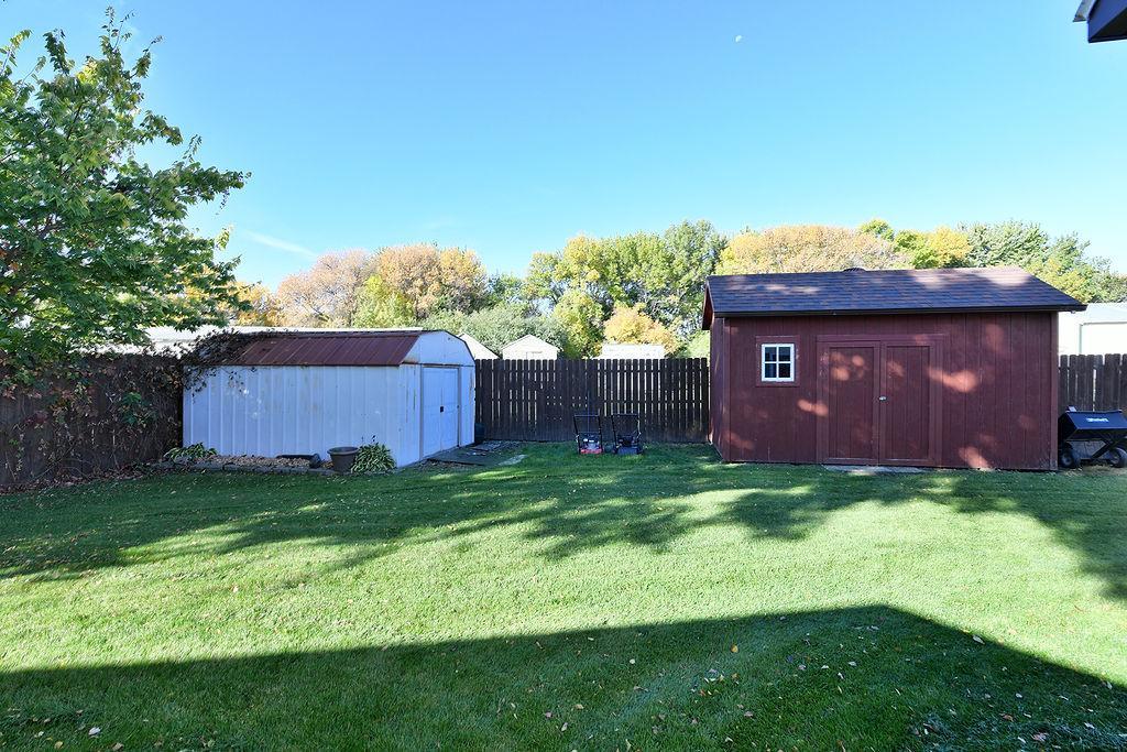 309 1st Avenue E Property Photo 7