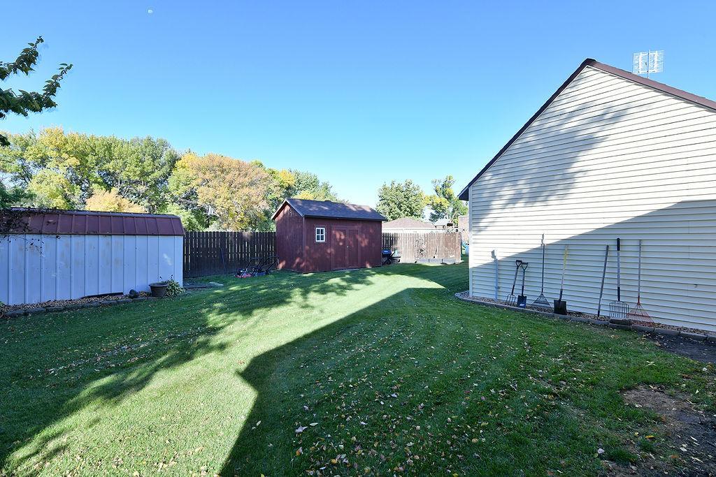 309 1st Avenue E Property Photo 9