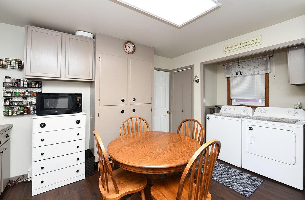 309 1st Avenue E Property Photo 24