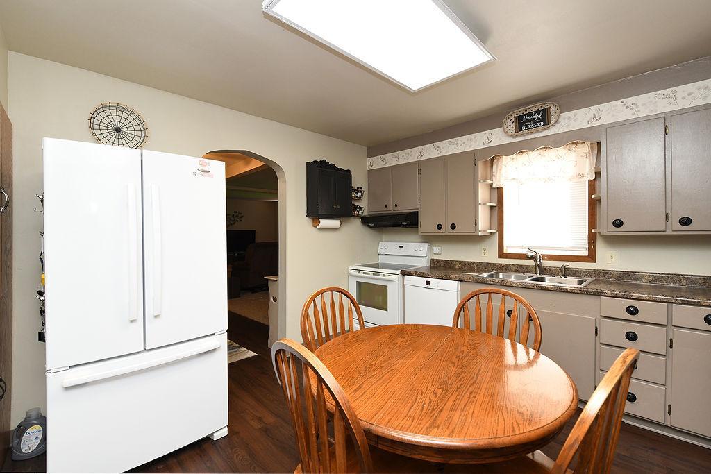 309 1st Avenue E Property Photo 26