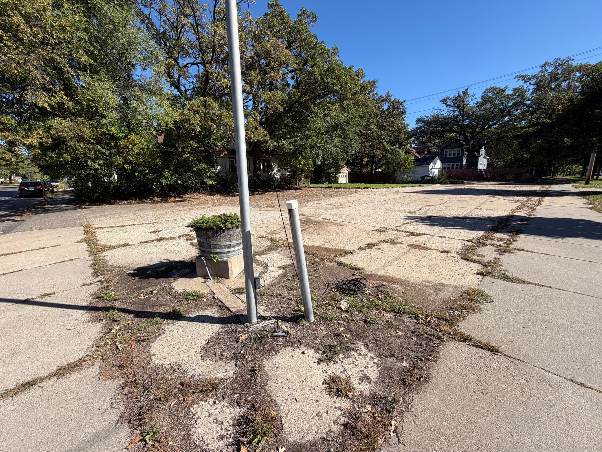 2810 E 50th Street Property Photo 4