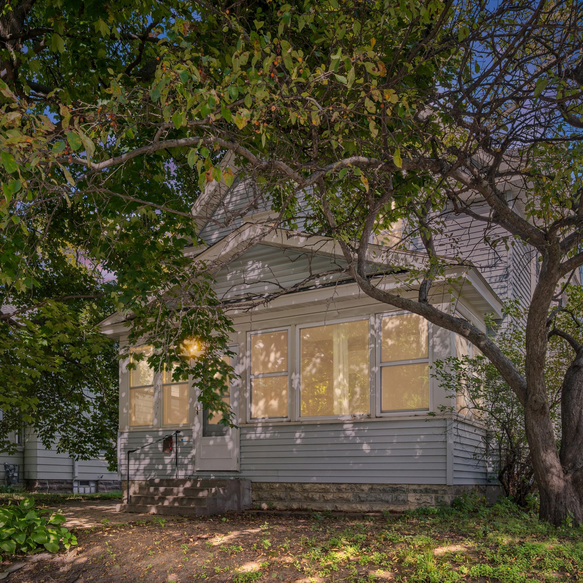 1227 Thomas Avenue Property Photo 1