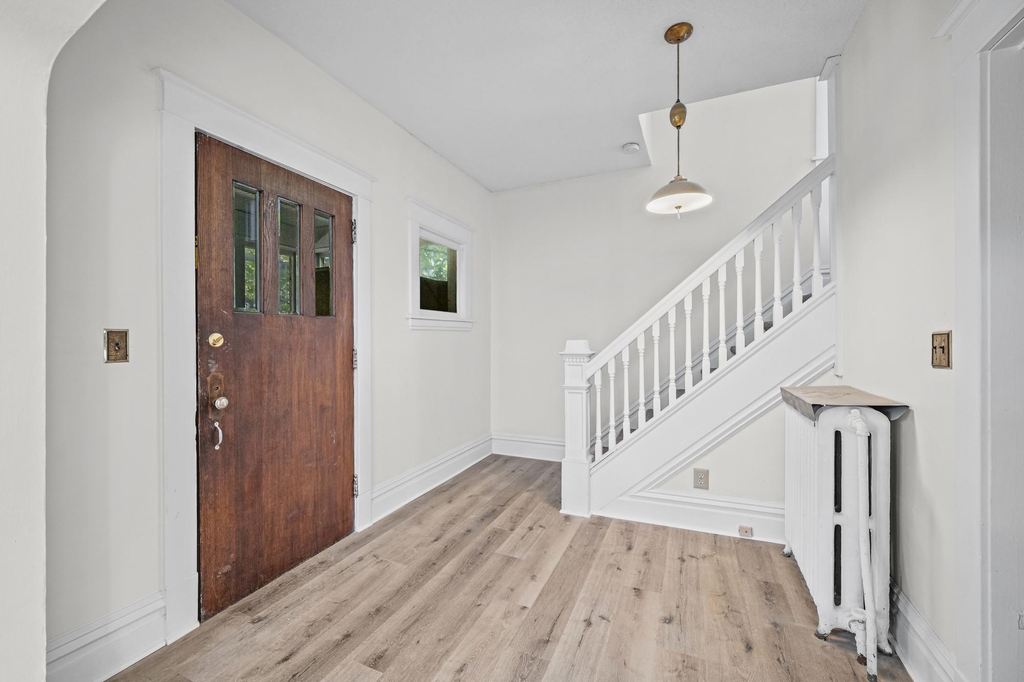 1227 Thomas Avenue Property Photo 6