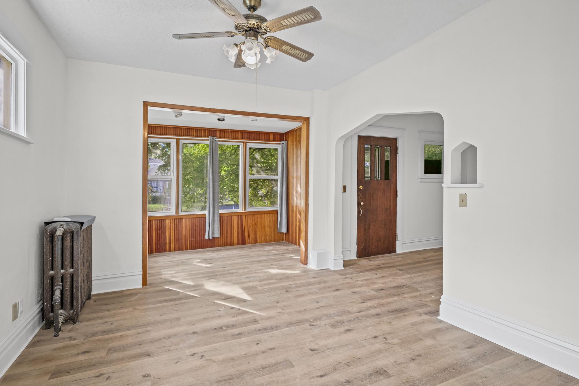 1227 Thomas Avenue Property Photo 10