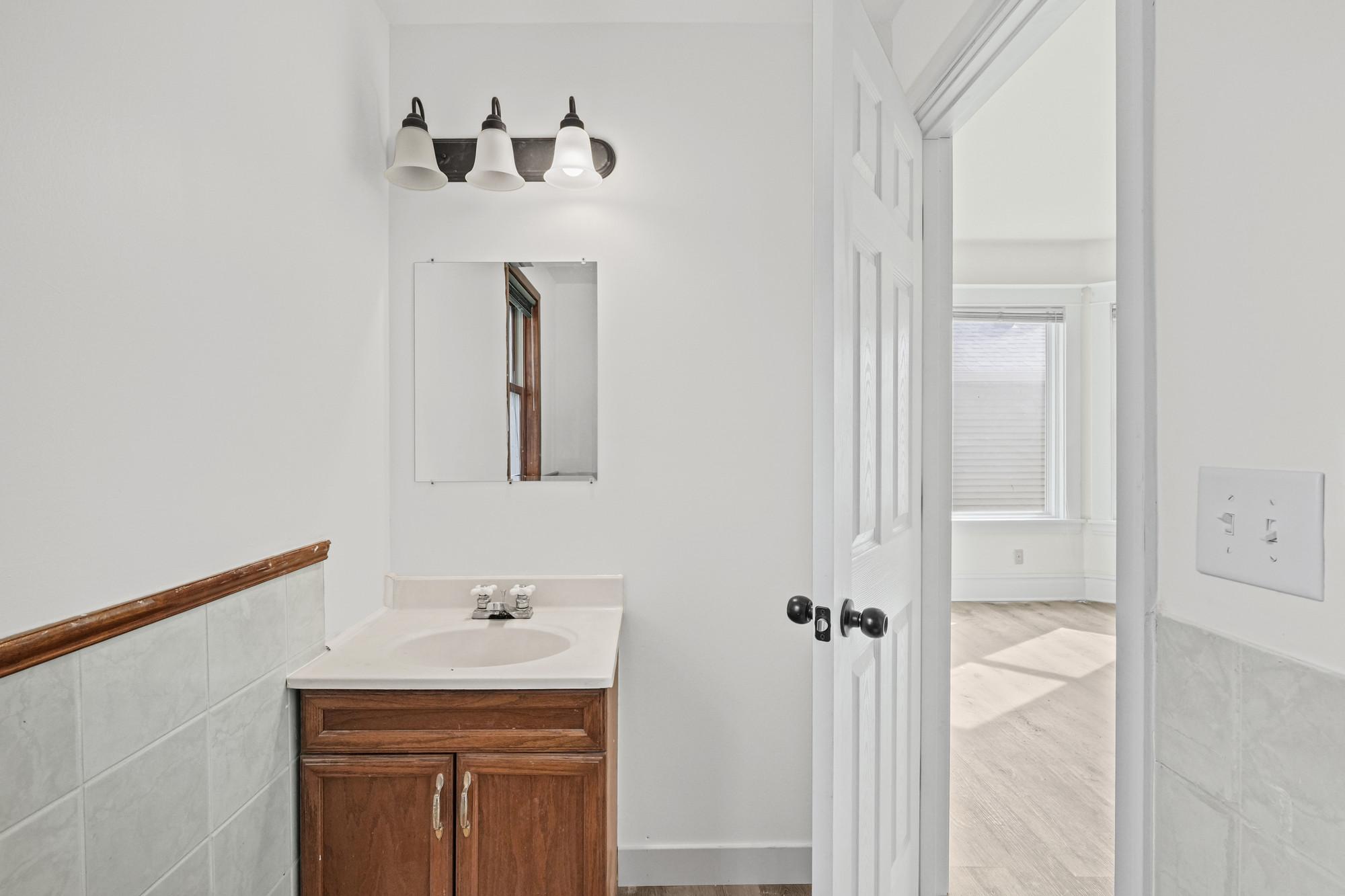 1227 Thomas Avenue Property Photo 21