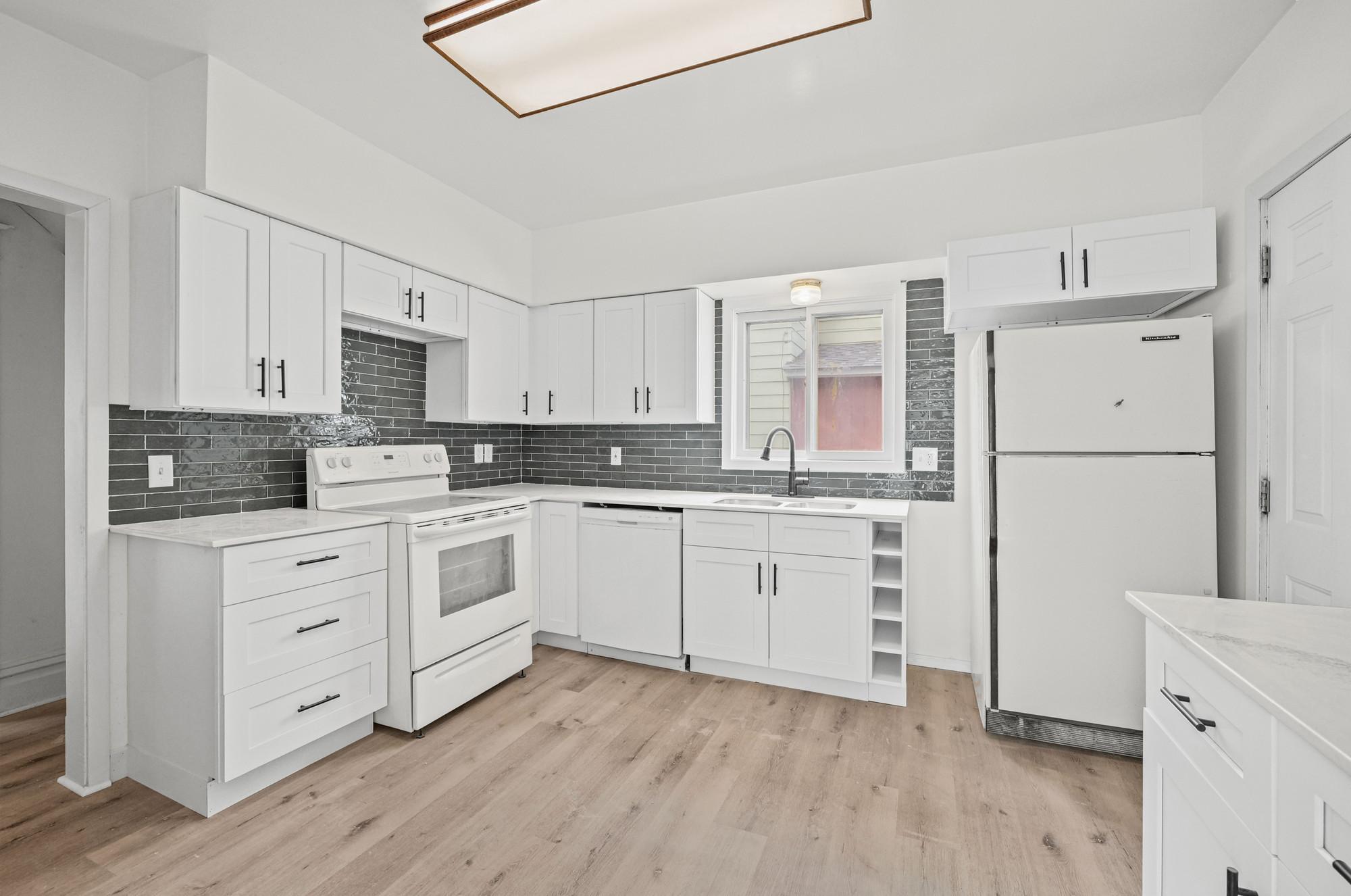 1227 Thomas Avenue Property Photo 22