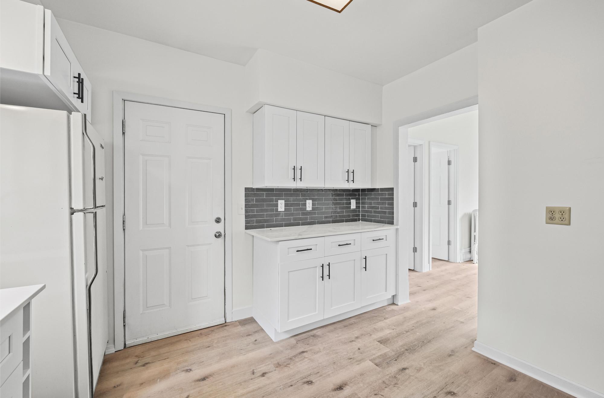 1227 Thomas Avenue Property Photo 24