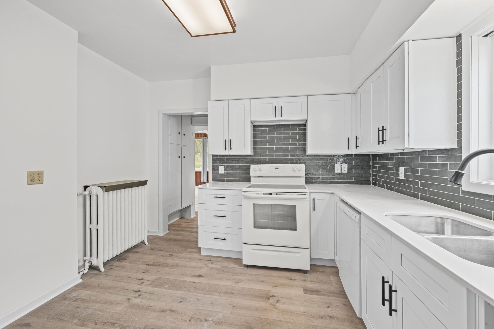 1227 Thomas Avenue Property Photo 25
