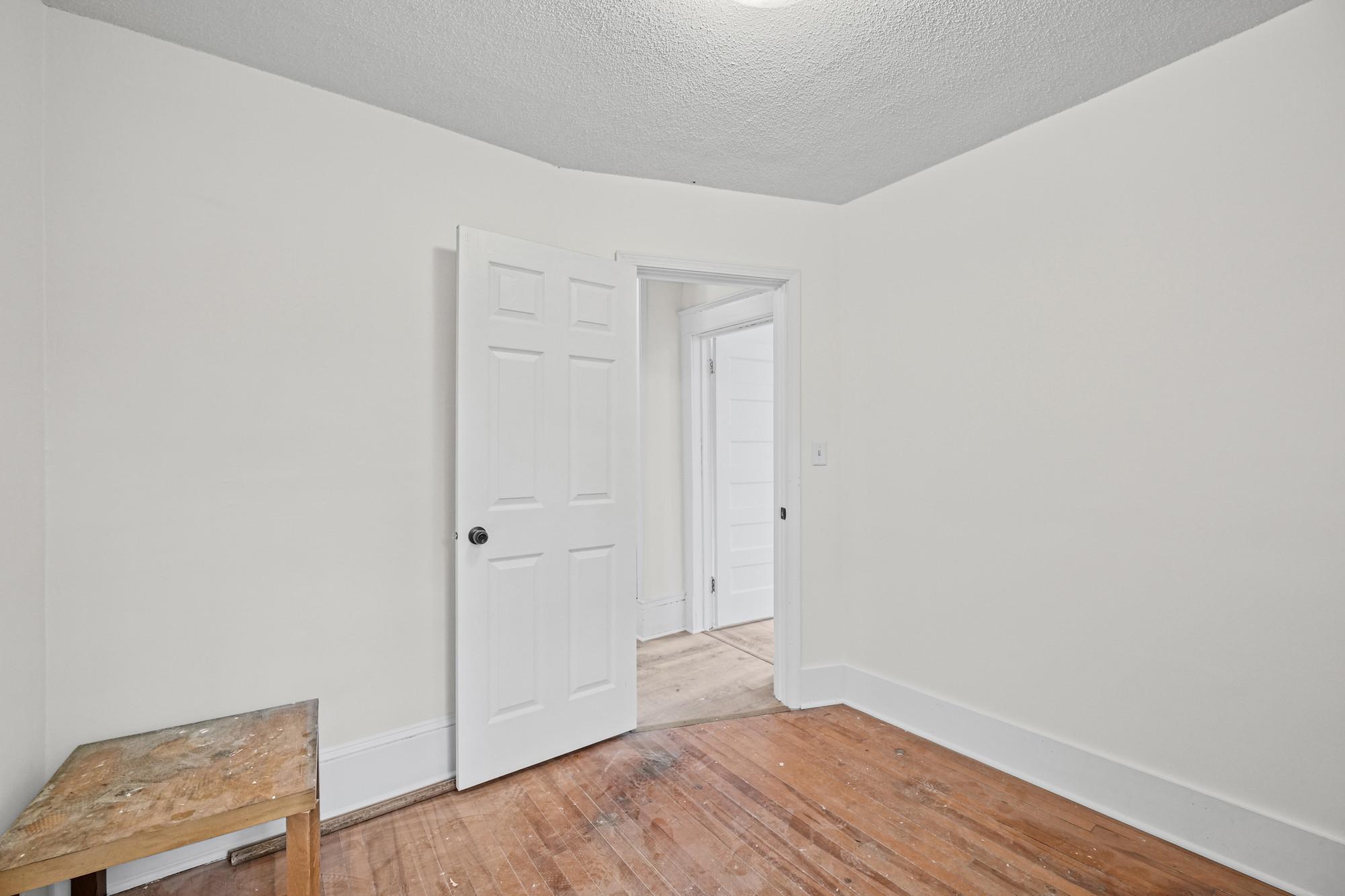 1227 Thomas Avenue Property Photo 27