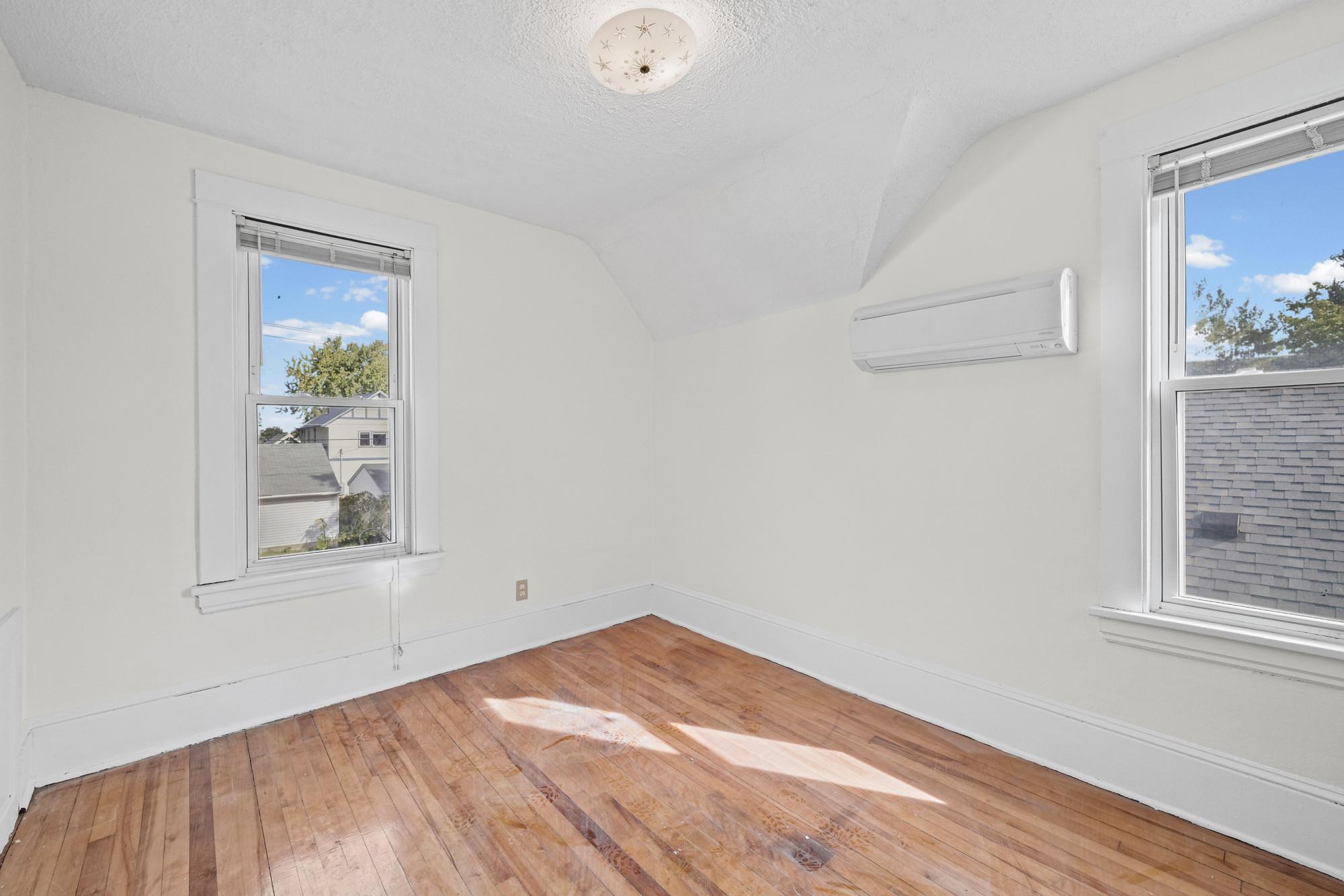 1227 Thomas Avenue Property Photo 30