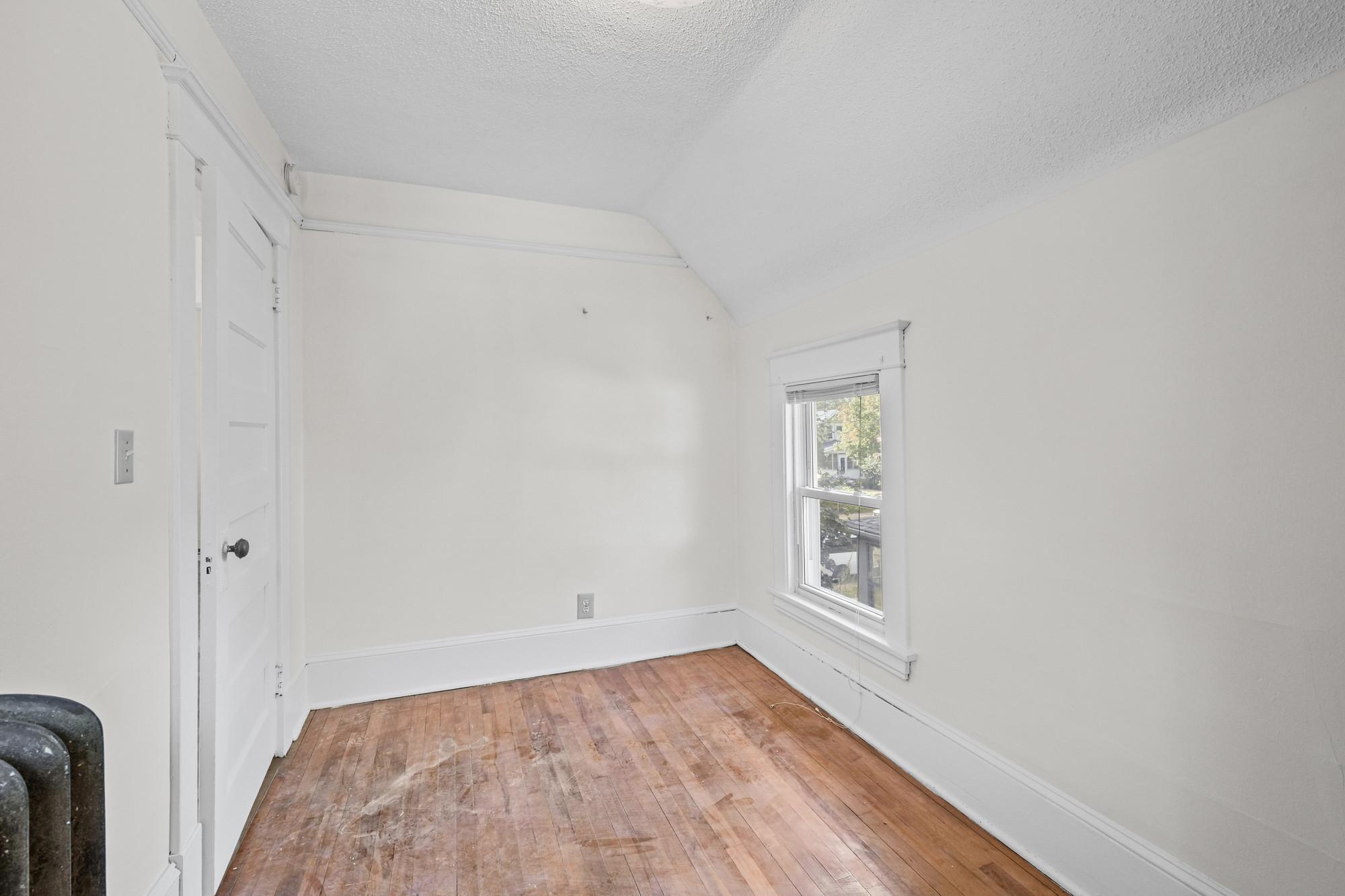 1227 Thomas Avenue Property Photo 34