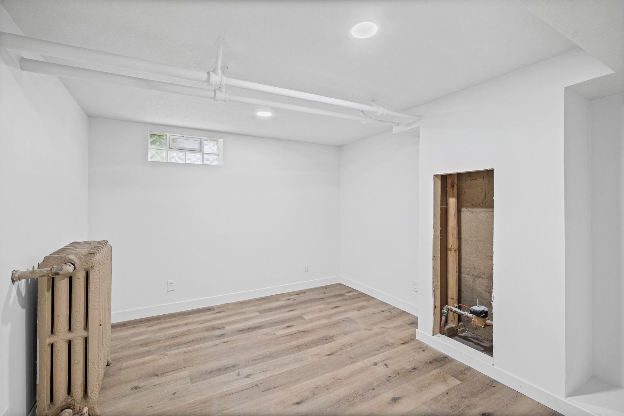 1227 Thomas Avenue Property Photo 38