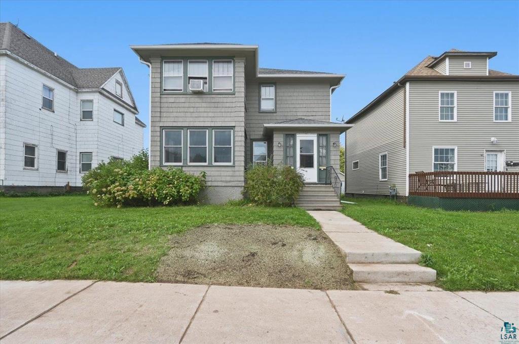 1521 Hammond Avenue