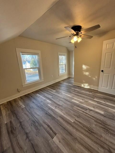517 7th Street E Property Photo 5