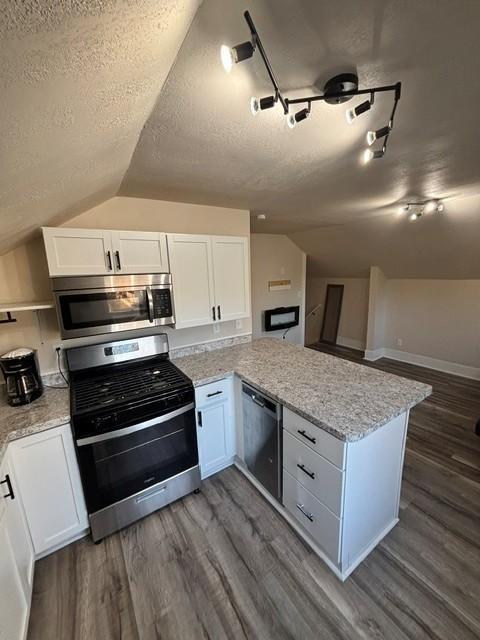517 7th Street E Property Photo 10