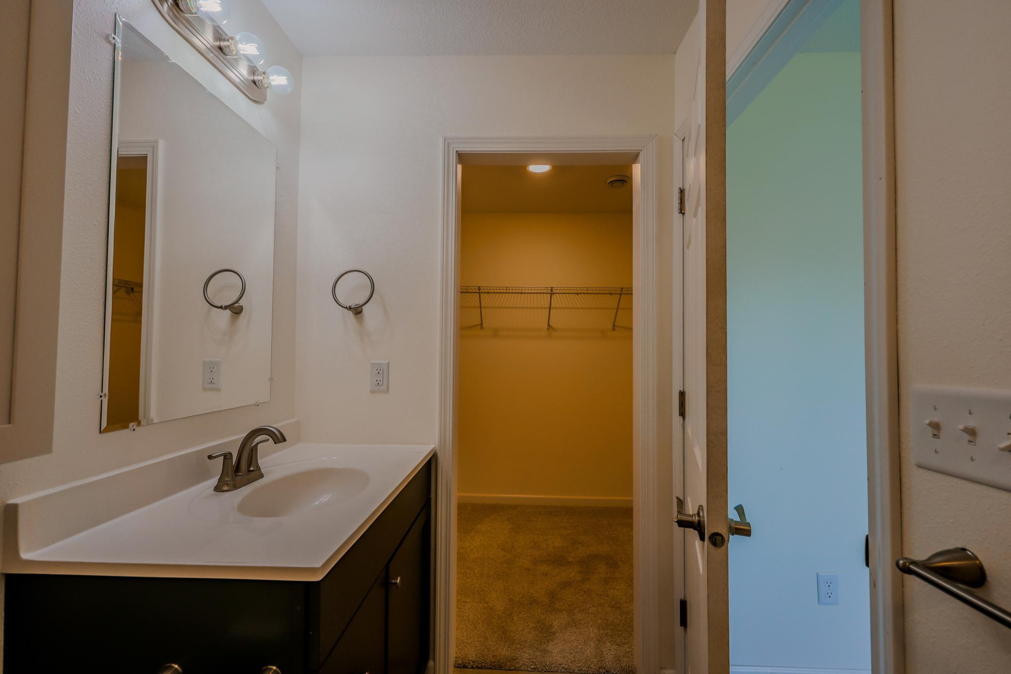 6809 Hamilton Park Nw 10 Property Photo 9