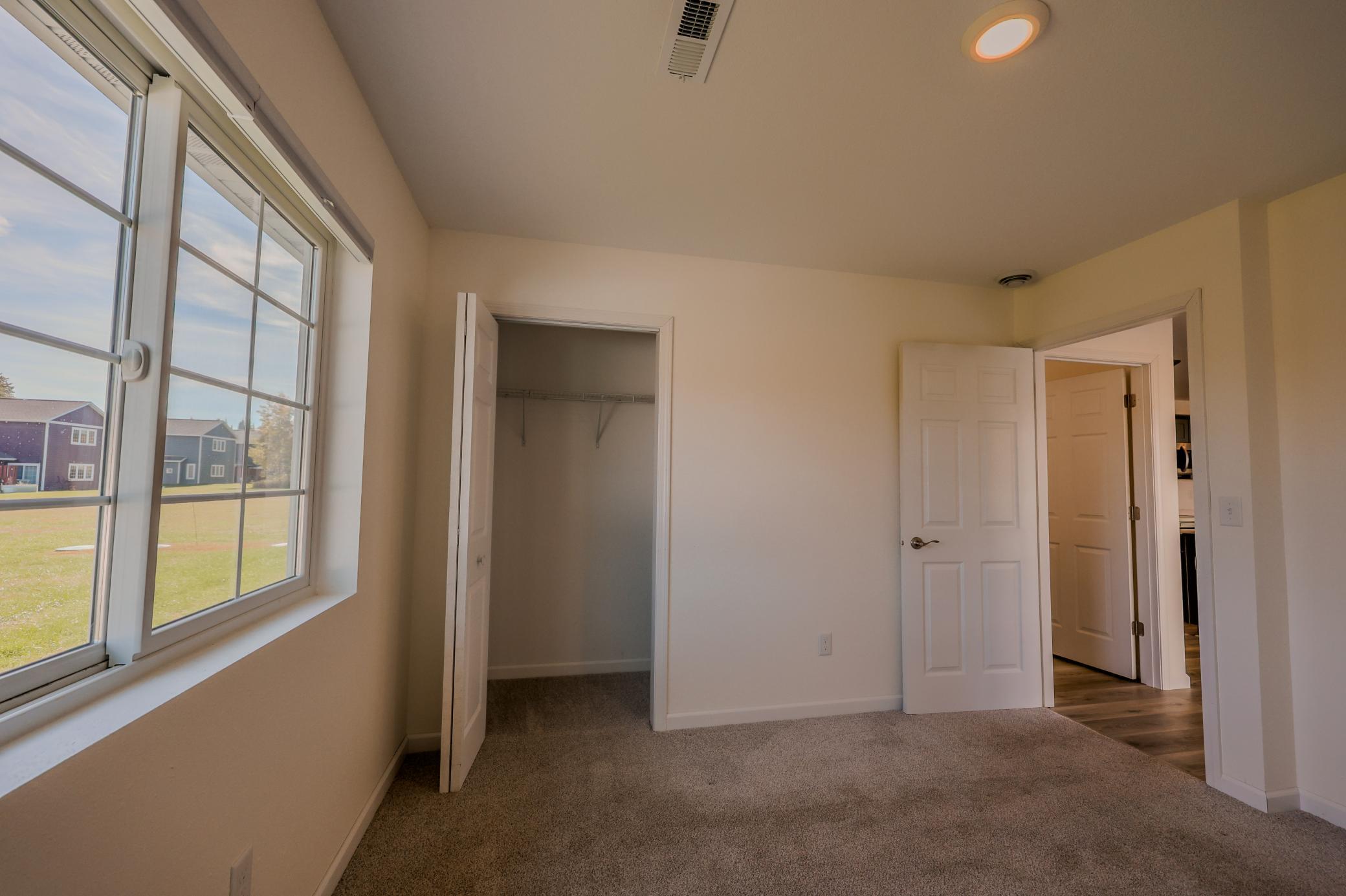 6809 Hamilton Park Nw 10 Property Photo 13
