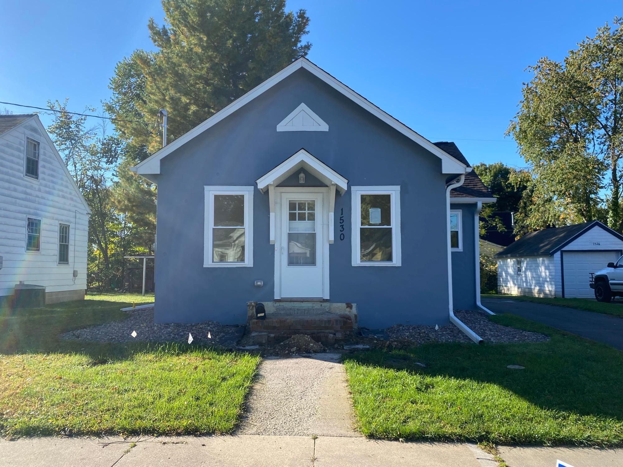 1530 3rd Street Ne Property Photo 1