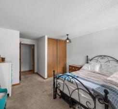 4 Pine Tree Drive 212 Property Photo 8