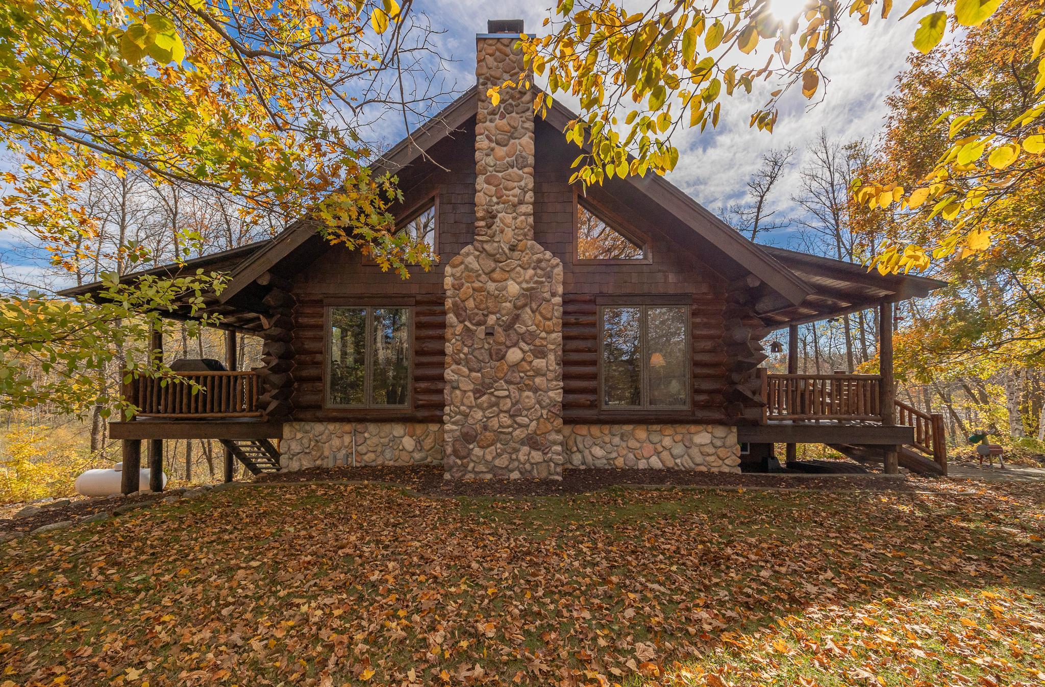 2967 Diamond Crest Road Ne Property Photo 1