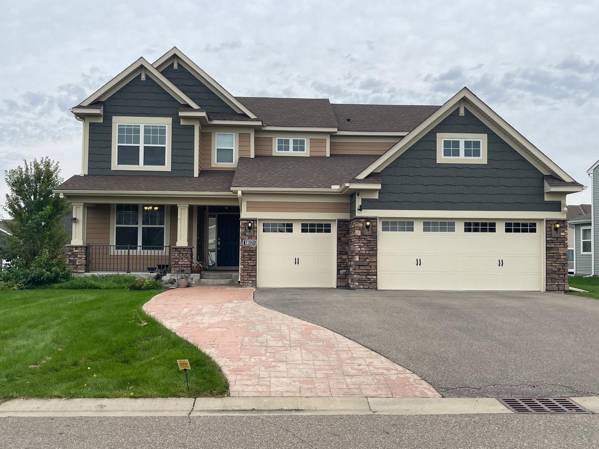 18121 Goldfinch Way Property Photo 1