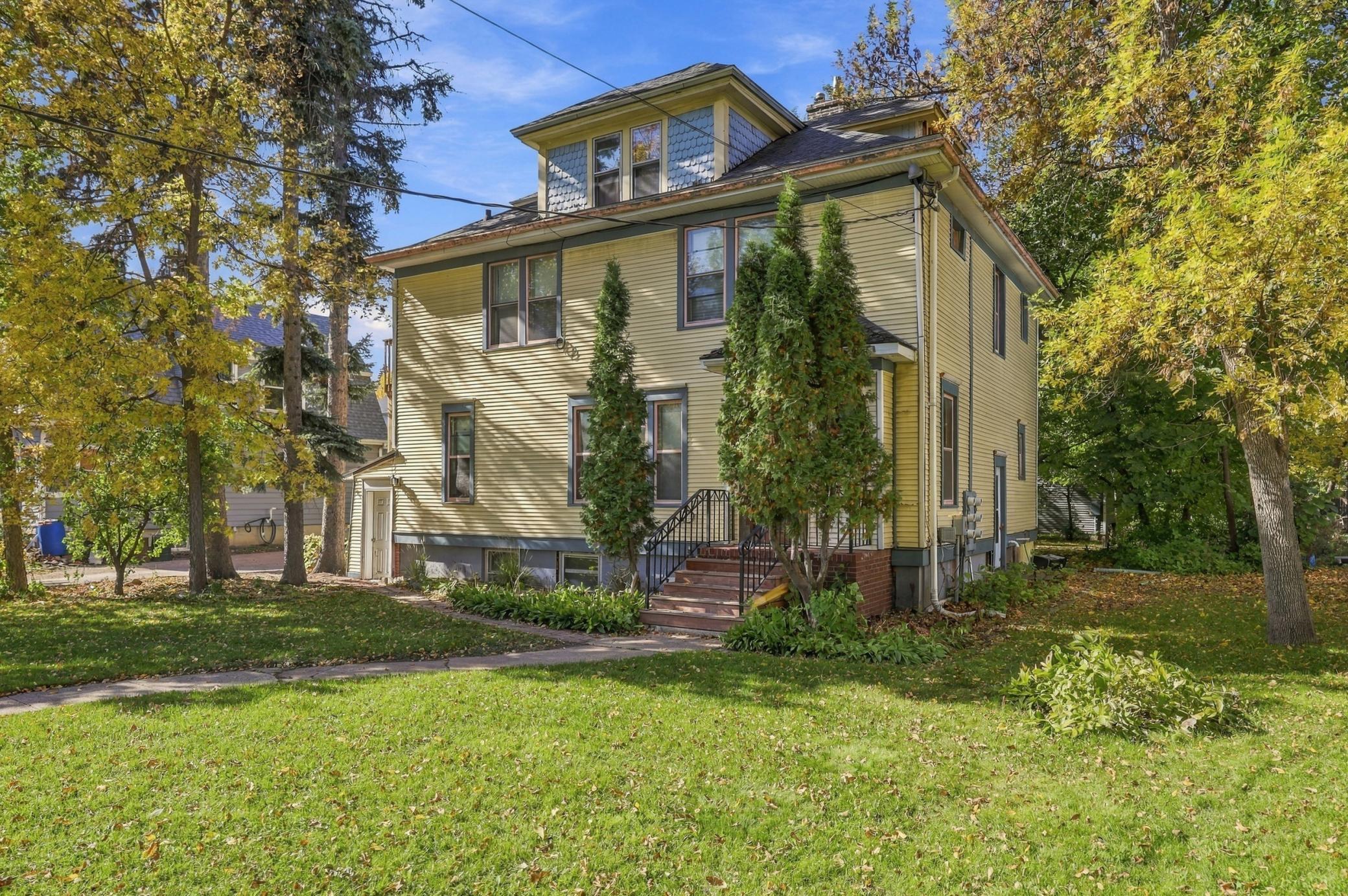 1024 7th Street N Property Photo 1